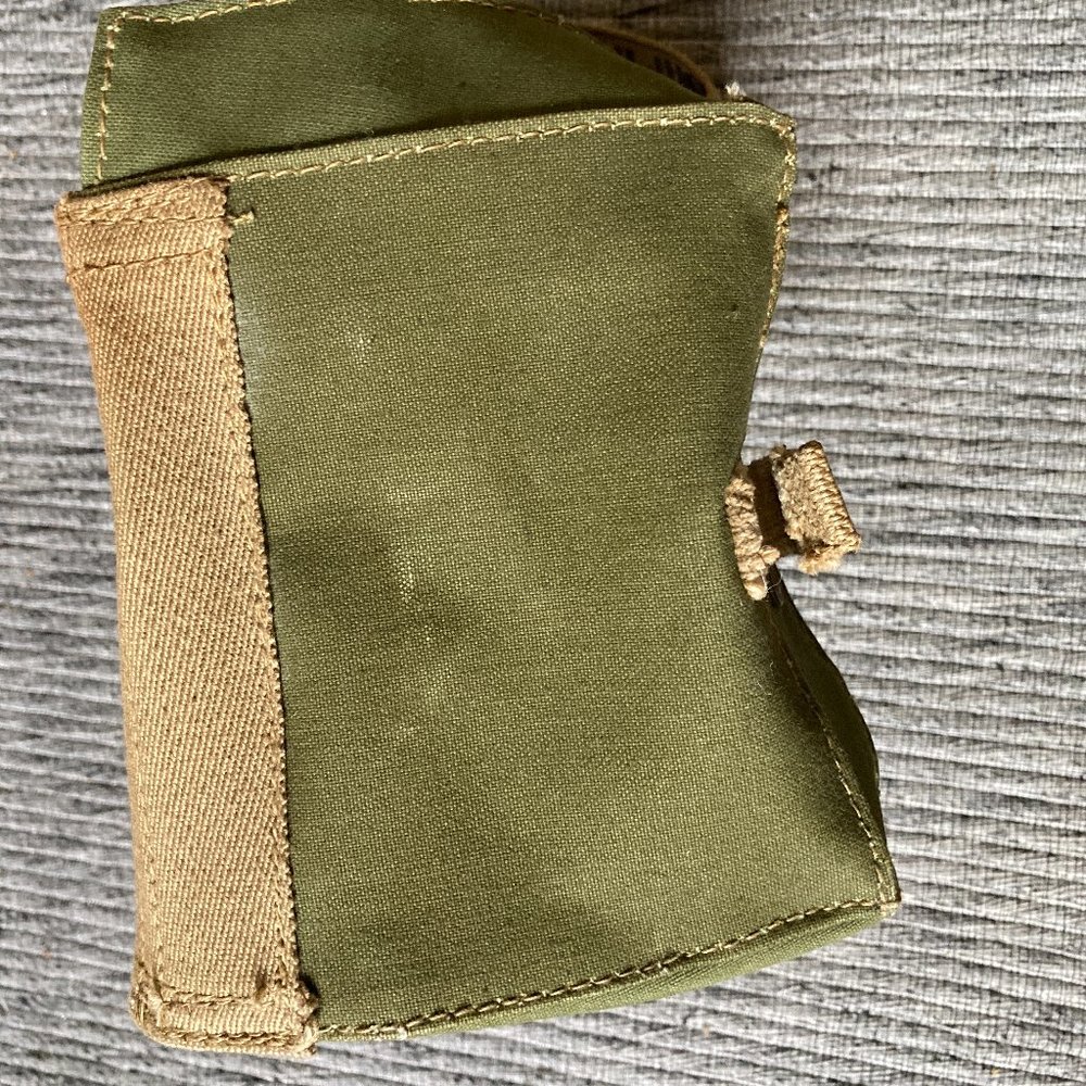 Vintage 1945, US Military Light II J.H. & Co. LTD. Bag Case - Picture 9 of 9
